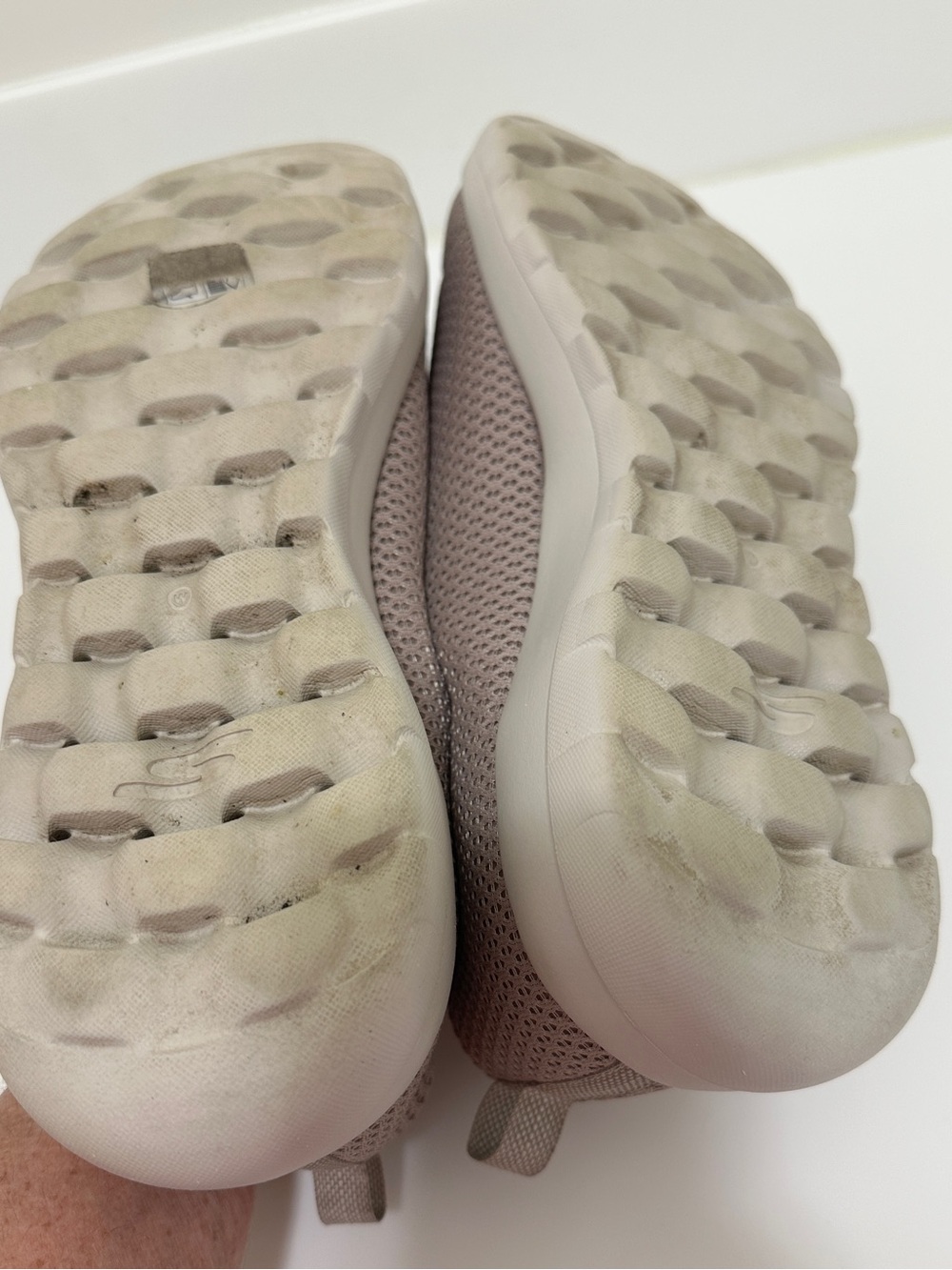 Skechers GOwalk Goga Max Slip-On Walking Shoes Taupe Women’s 11 - Picture 9 of 10